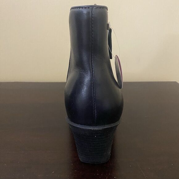 Comfortiva Women's Barras 7 Wide Black Boots - Picture 6 of 7